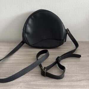 Portland Leather Goods Black Leather Circle Cross Body Bag Purse Travel Case